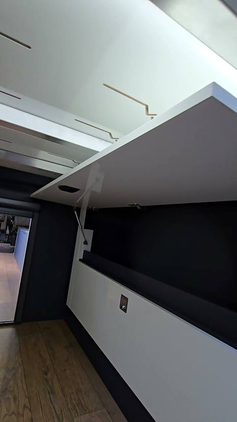 bed lift gas struts