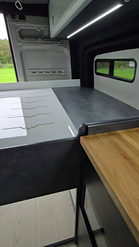 bed oak table interior