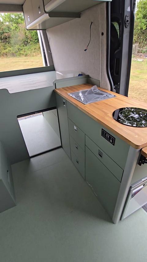 compact kitchenette hob fridge