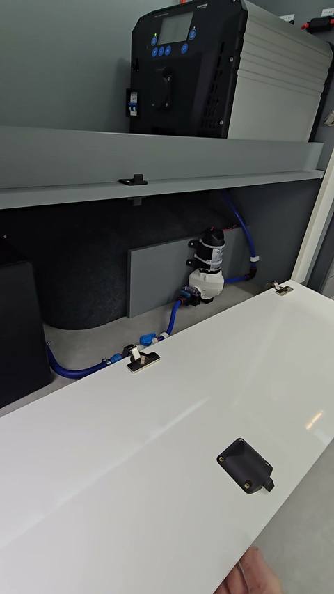 detail sterling inverter install