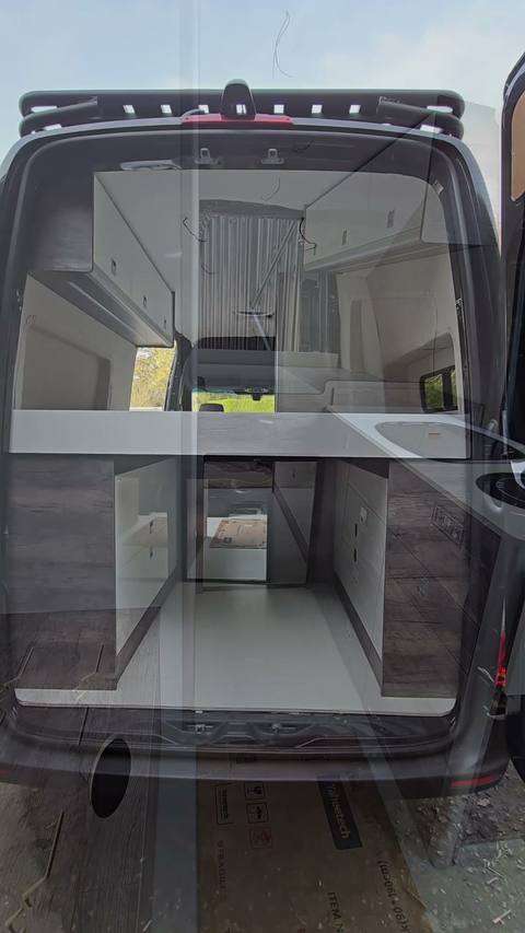 exterior rear doors reflection