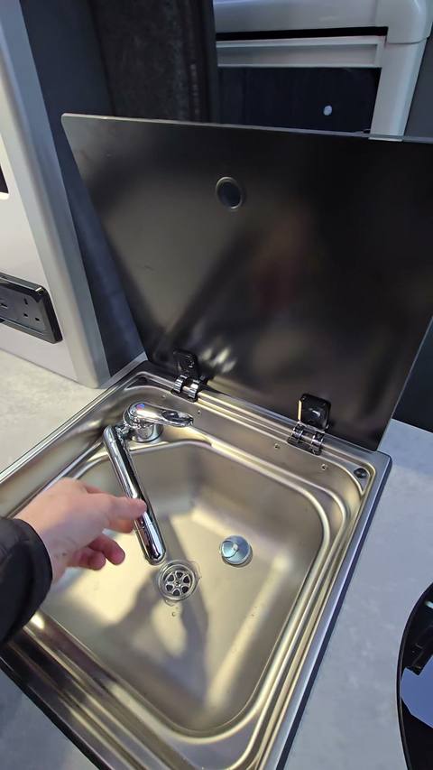 flagship sink tap hand