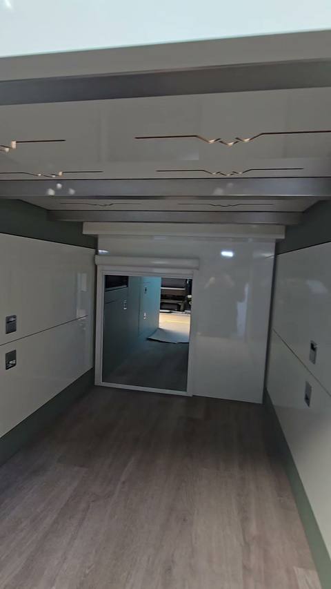 white gloss corridor build