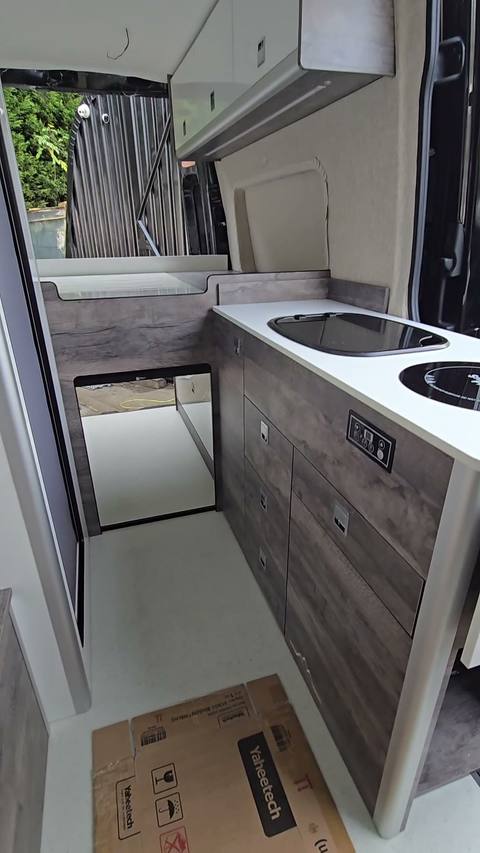 woodgrain kitchen sink hob